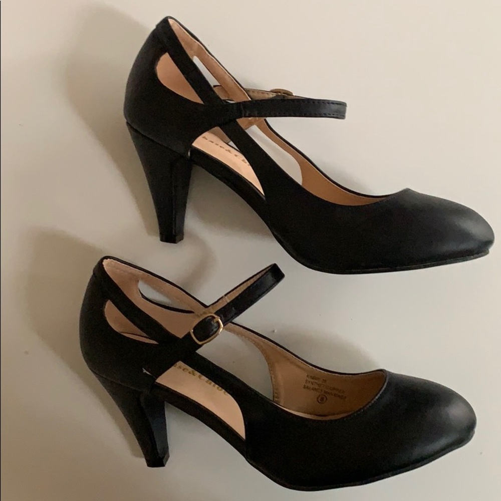 Retro Heels - Picture 2 of 3